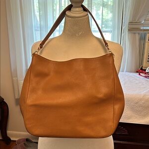 Great Tan Leather Women's Bag